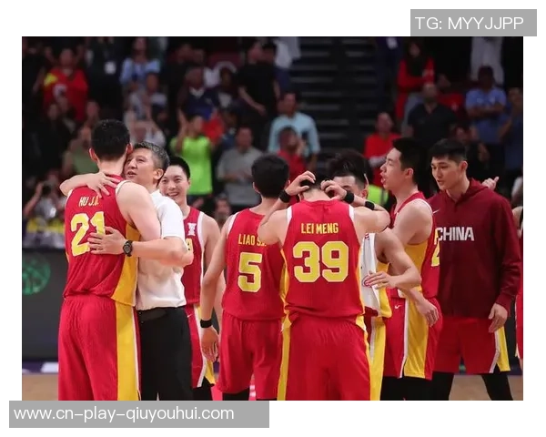 各奔前程!53岁主帅正式下课，亚洲杯最佳阵容悍加盟广东队